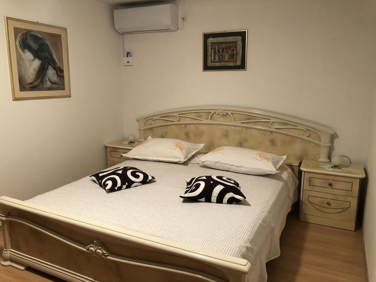 Apartment Danka Omiš Eksteriør bilde