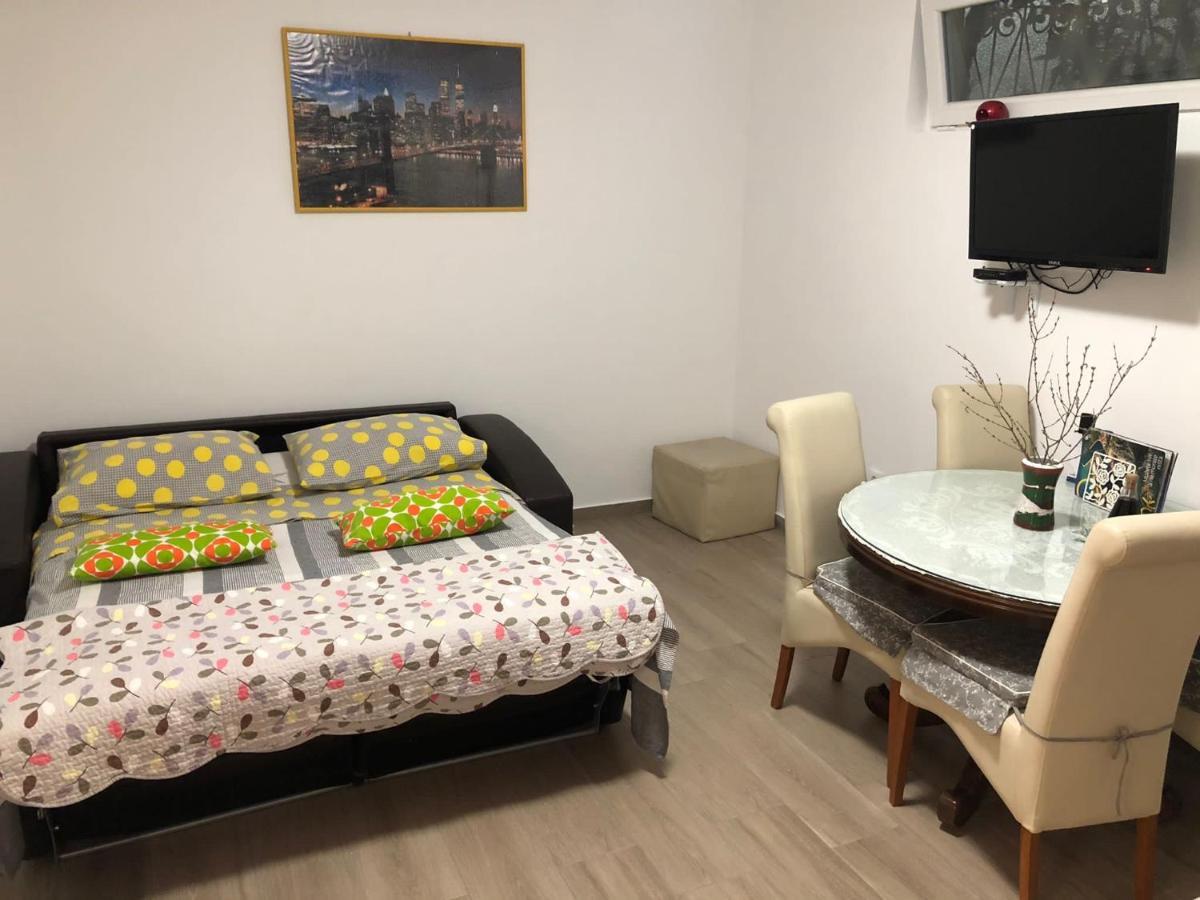 Apartment Danka Omiš Eksteriør bilde
