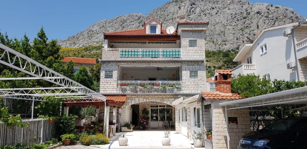 Apartment Danka Omiš Eksteriør bilde