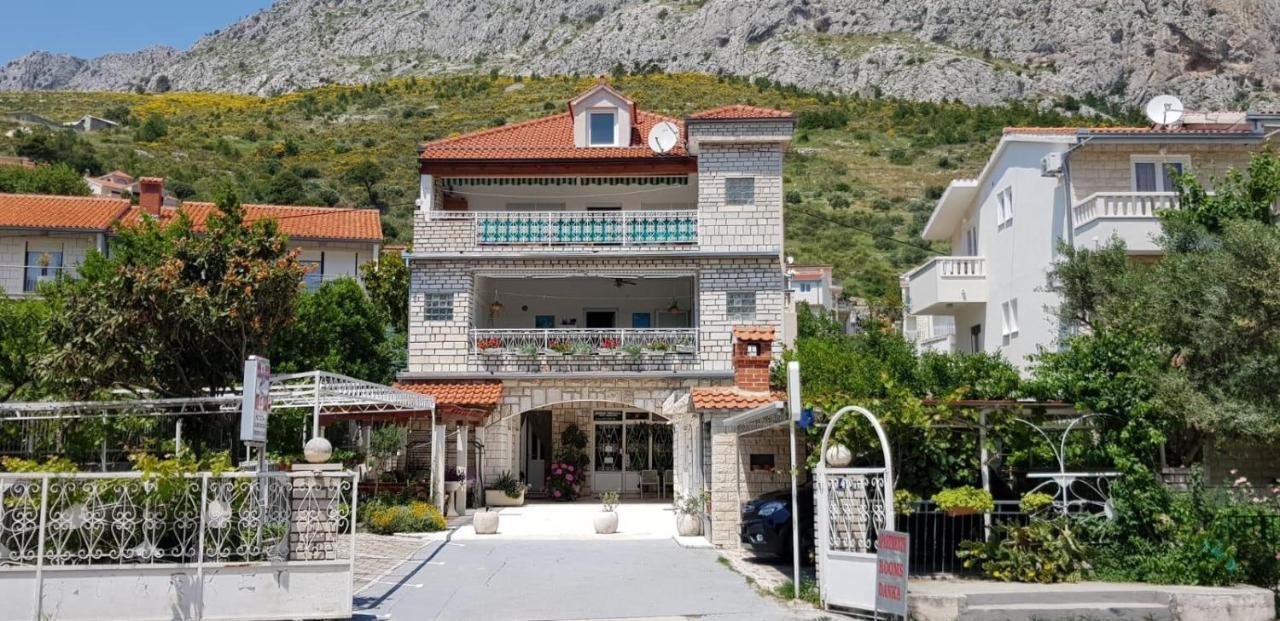 Apartment Danka Omiš Eksteriør bilde